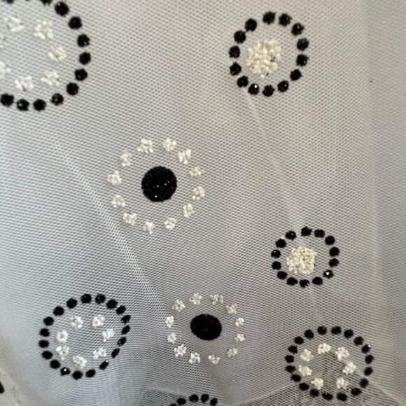 Black and White Prom Dress. - Picture 4 of 12